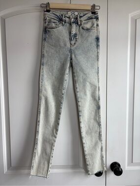 We The Free Light Wash High-Rise Skinny Jeans Size 25